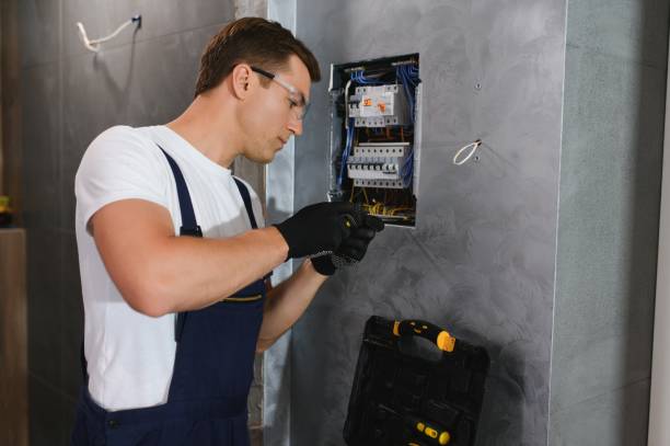 Best Licensed Electrician  in Oak Leaf, TX