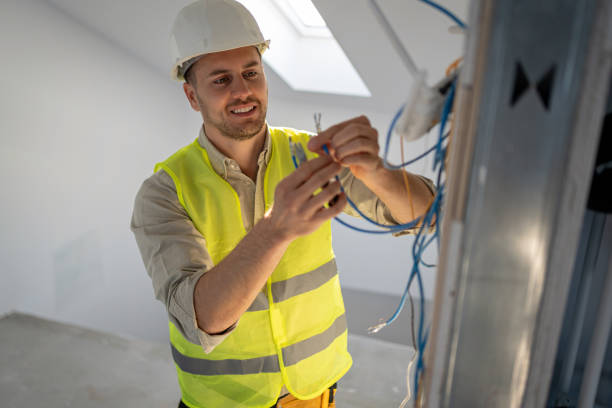 Best Emergency Electrical Repair  in Oak Leaf, TX